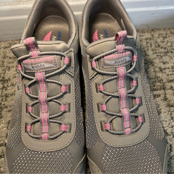 Sketchers Air-Cooled ArchFit Gray & Pink Slip-On Sneakers Size 10 - Picture 6 of 10